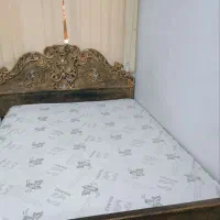 تشک خوشخواب دو نفره سالم به همراه تخت خواب