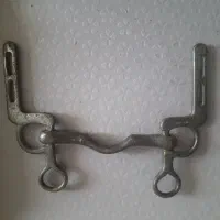 دهنه اسب برنجی