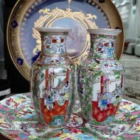 یک جفت گلدان