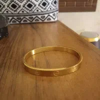 بنگل کارتیه وانگشترطلاروس