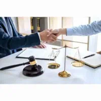 وکیل پایه یک دادگستری