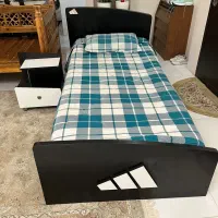 فروش تخت یکنفره همراه پاتختی