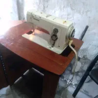 چرخ خیاطی سالم برنینا تمیز