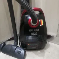 جاروبرقی بوش اصل آلمان بیصدا درحدنو پرمکش سالم