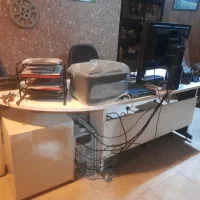 میز اداری ۴ سری موجود هست