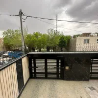 فروش ۹۵ متری جنوبی طبقه دوم