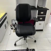 صندلی چرخدار بسیار راحت