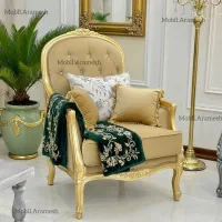 کارگر نجار ماهر تولید مبل