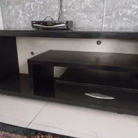 میز تلویزیون  و لوازم دیگه سالم سلامت بدون زدگی