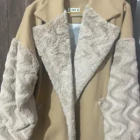 پالتو کرم در حد نو