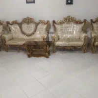 مبل سلطنتی با میز عسلی