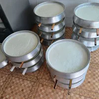 همکار برای کار درکارگاه لبنیاتی