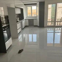 شیخ بهایی شمالی۱۰۰متر۲خوابه/نوساز وکلیدنخورده
