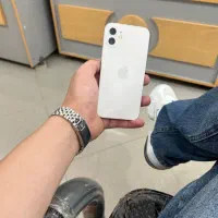 ایفون ۱۲نرمال