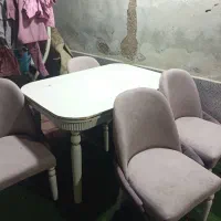 میز نهارخوری چهار نفره