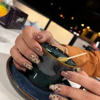 ارائه خدمات ناخن