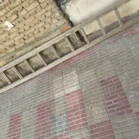 نردبان چوبی