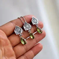 قلمزنی روی زیورآلات و ظروف مسی، برنجی و نقره