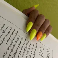 تخصص ترمیم وکاشت و ژلیش و مانیکور