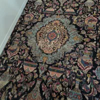 فرش دستباف بسیار زیبا قدیمی