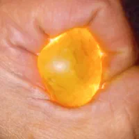 یکعددیاقوتزردبهوزن۲۴ گرم