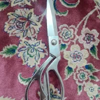 قیچی نو فقط از جعبه بیرون اومده