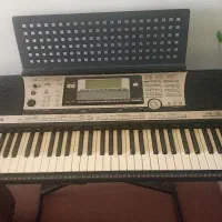 یک عدد دستگاه ارگ یاماها ۷۴۰