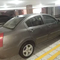 راننده با خودرو ام وی ام ۵۳۰