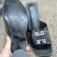 صندل در حد نو