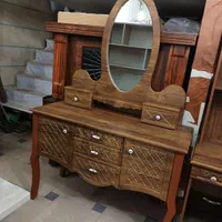 میز آرایشی طرح کنسول