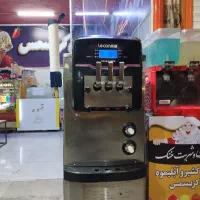 دستگاه بستنی