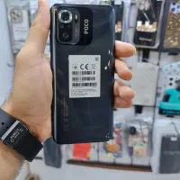 poco m5s