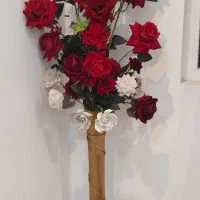 گل رزباگلدان