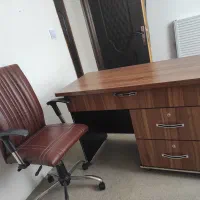 میز تمام ام دی اف و صندلی چرخشی