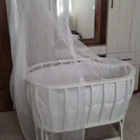 گهواره چوبی سفید