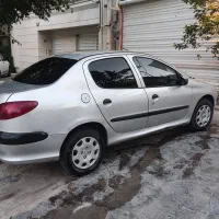 206  V8 صندوق دار آرین