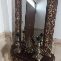 آینه و شمعدانی با ساعت