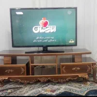 میز تلویزیون سالم و تمیز