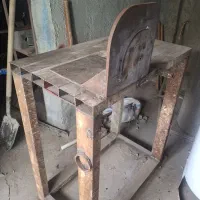 میز اهنی