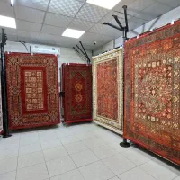 نمایندگی چندین برند معتبر فرش های سنتی در قم
