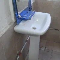 روشویی و آینه