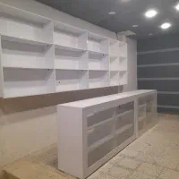 میز و قفسه
