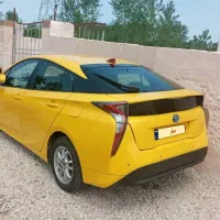 تاکسی تویوتا پریوس فرودگاه