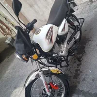 موتور سیکلت پیشرو ۲۰۰ cc