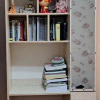 میزتحریر کتابخانه دار