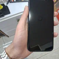 گوشی ایفون ۱۱ نورمال zaa