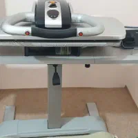اتو پرس جنرال اصل آمریکایی با میز