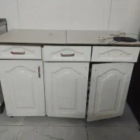 کابینت سه در