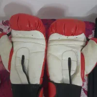 دستکش بکس