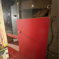 کمد کودک به رنگ قرمز